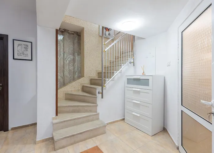 아파트 акцент Bŭnzarito